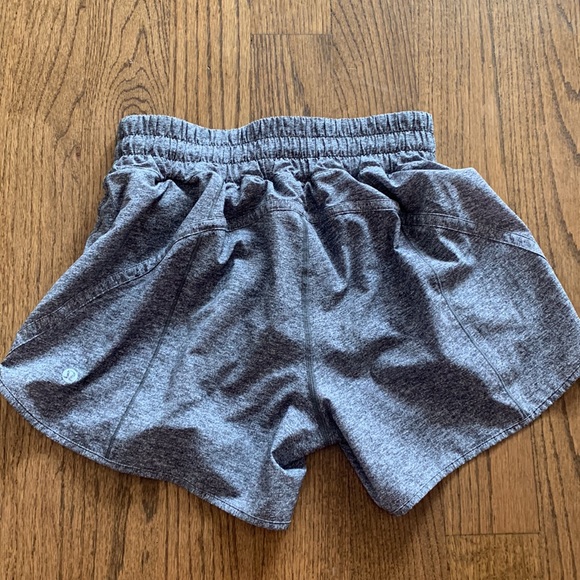 Lululemon gray shorts size 6 - Picture 2 of 5
